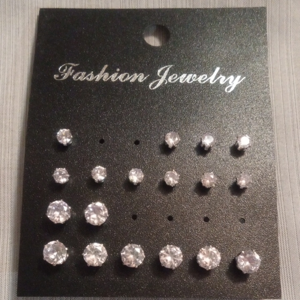 Sparkling Silver Crystal Stud Earrings Set